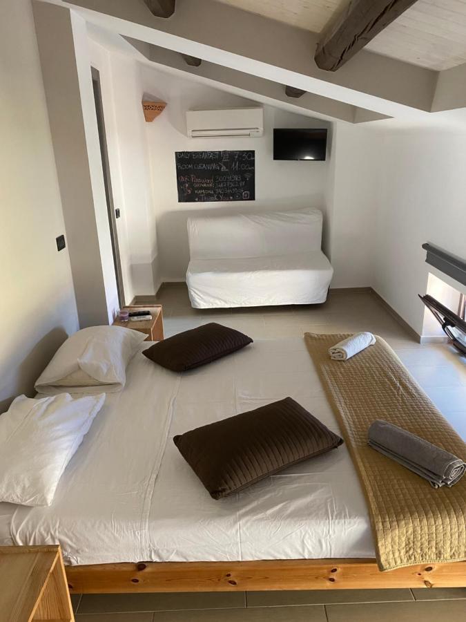 Il Miglio In Piu Bed & Breakfast Castel di Tusa Luaran gambar